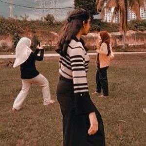 Meet your Posher, Leena